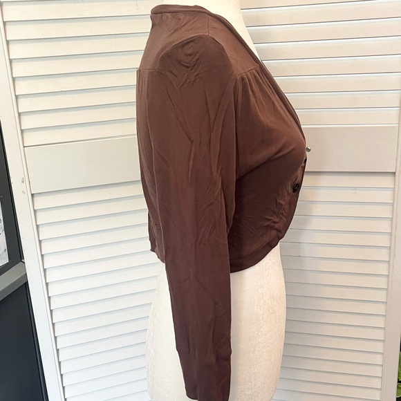 H&M’s Bolero Sweater - Picture 3 of 9